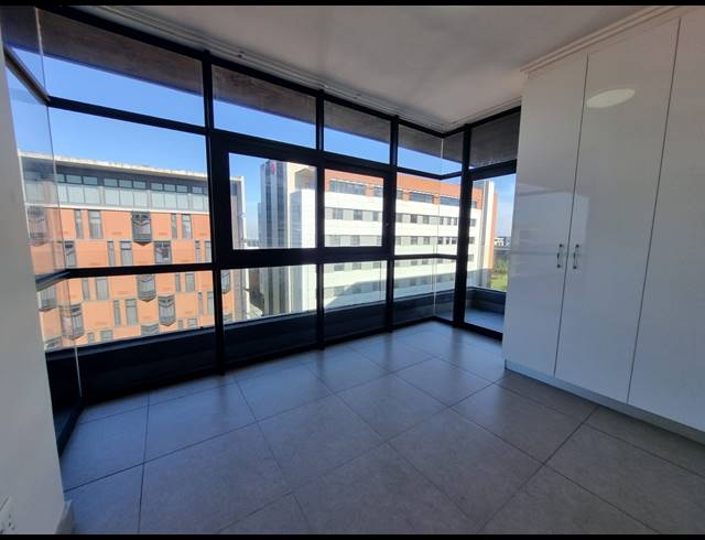 2 BEDROOM APARTMENT FOR SALE IN UMHLANGA RIDGE